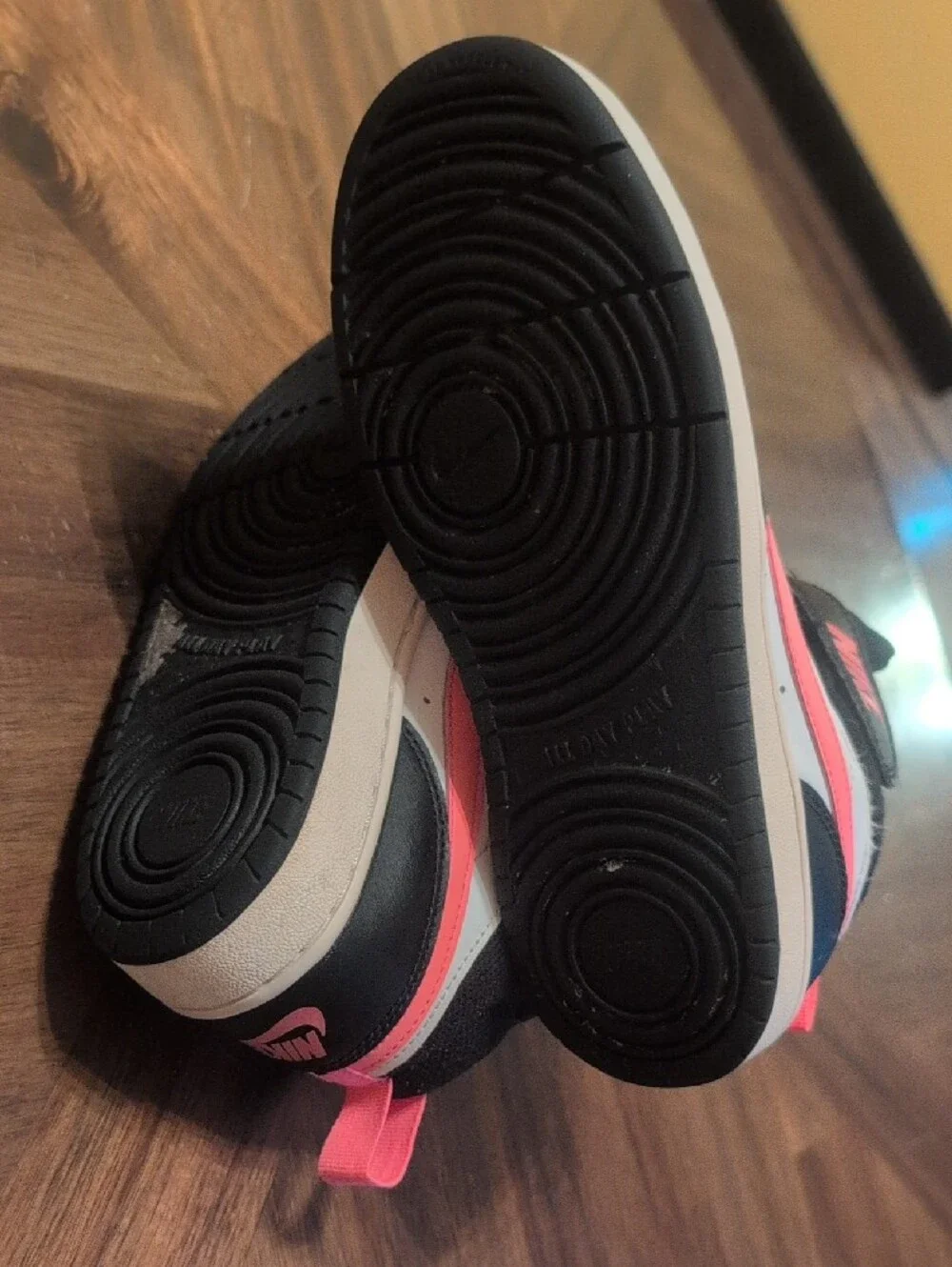 Nike Kids High-Top Sneakers in White, Black & Pink